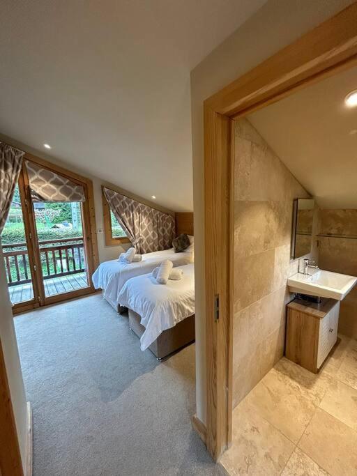 Rose Chalet *