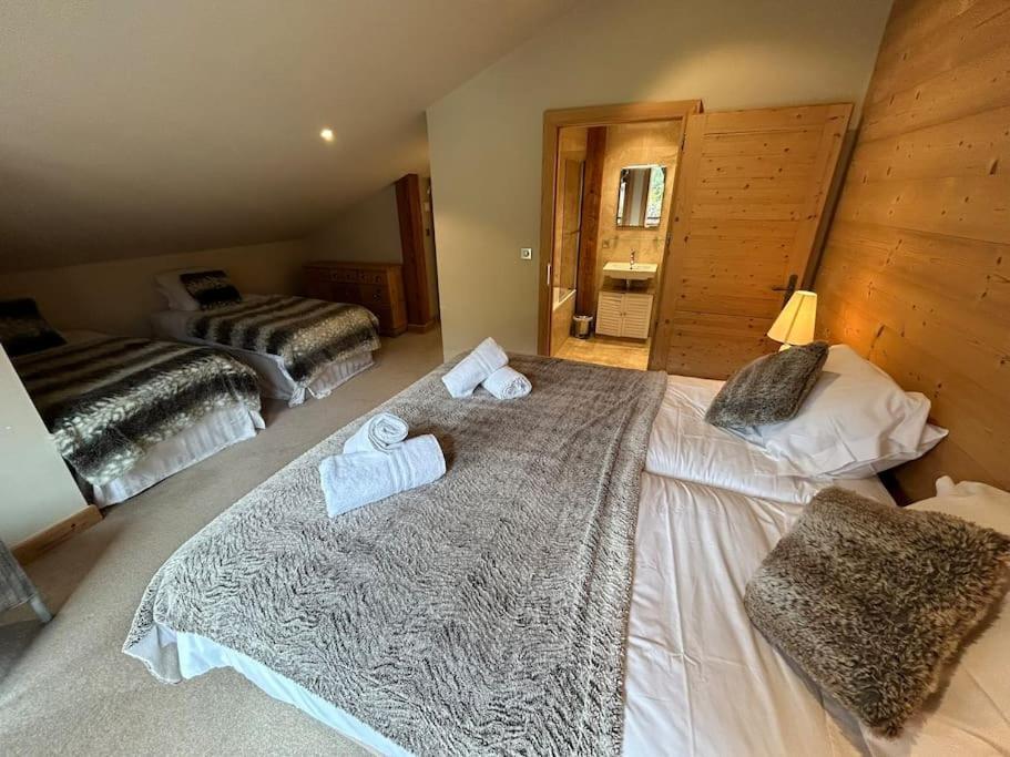 Chalet Rose